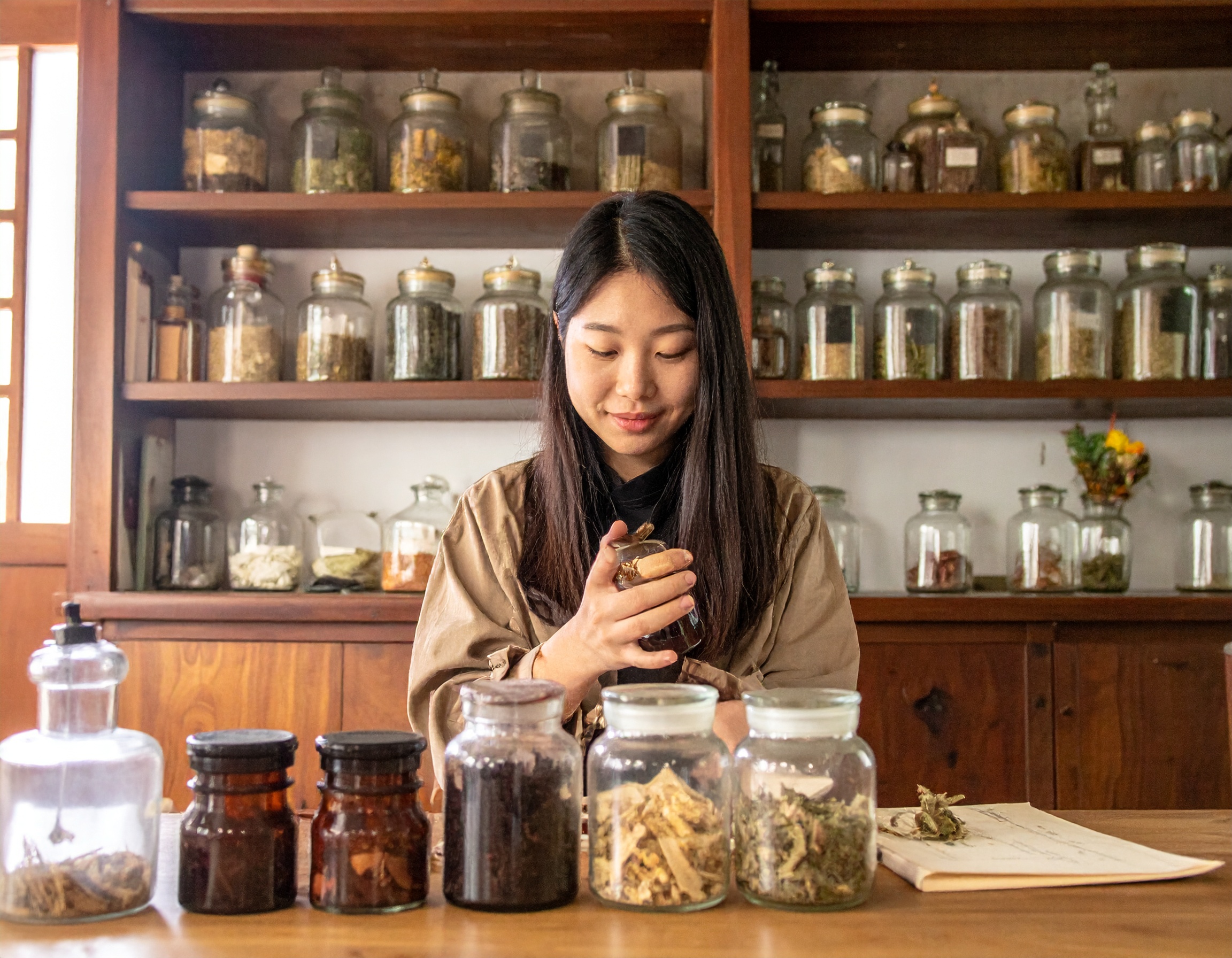 Học bào chế thảo dược giúp bạn tự tin sản xuất thuốc an toàn và hiệu quả