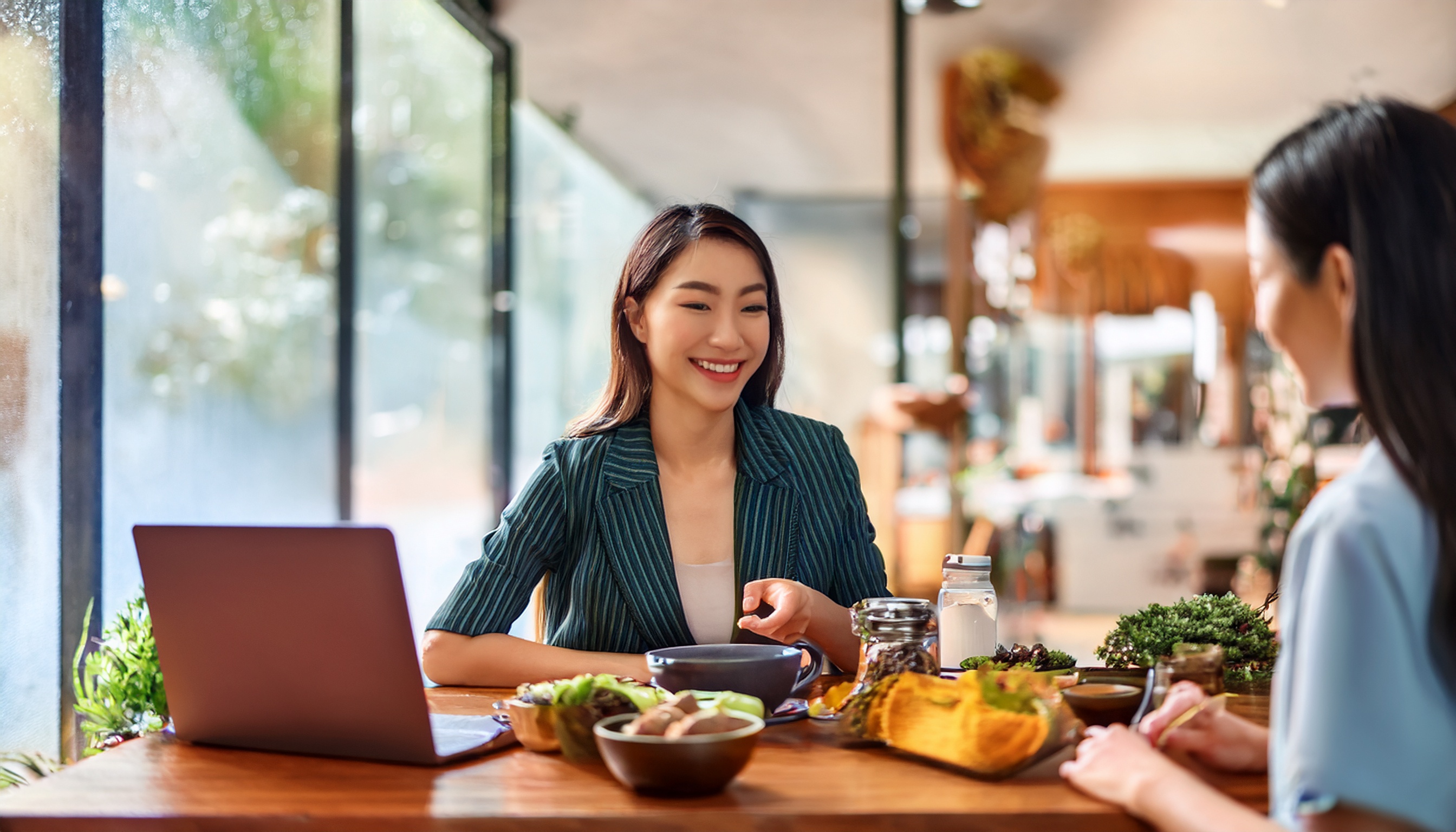 Check VAR: Một ngày điển hình của Huấn luyện viên Dinh dưỡng